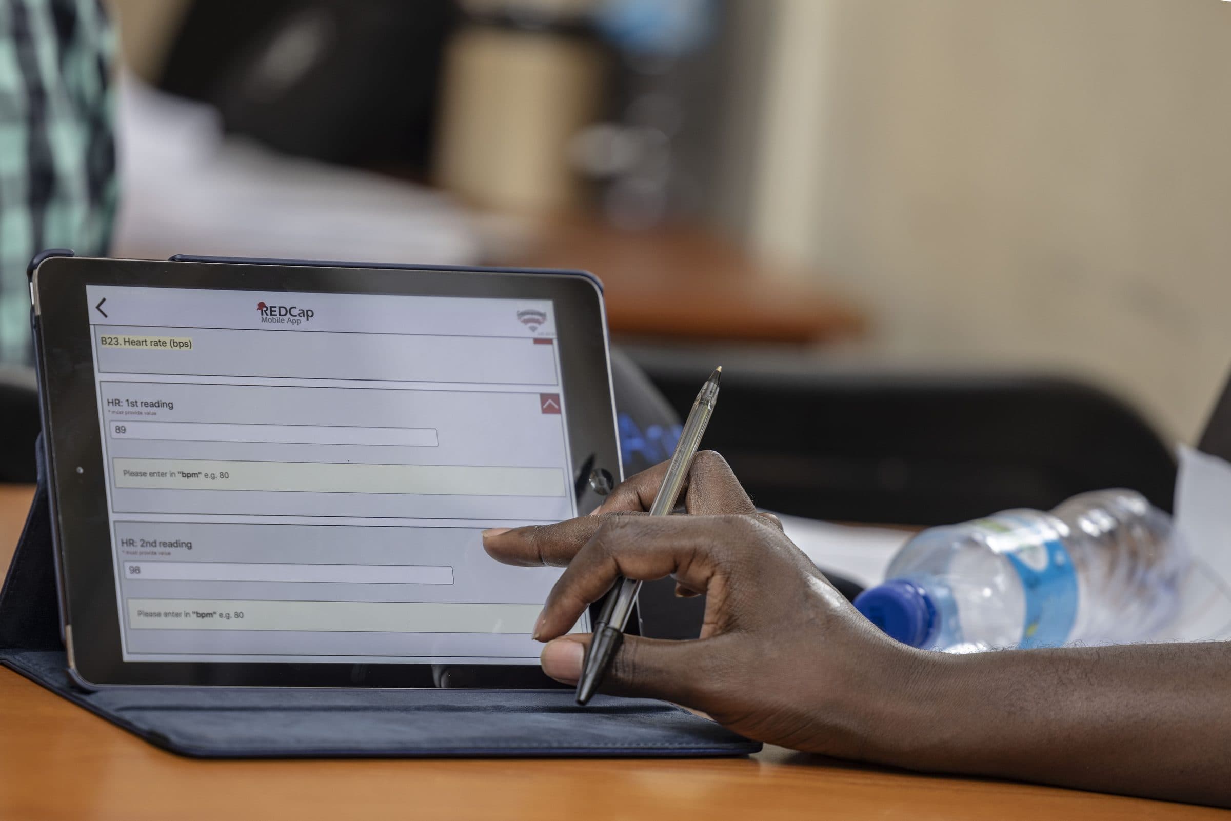 Recording participant readings on a study tablet