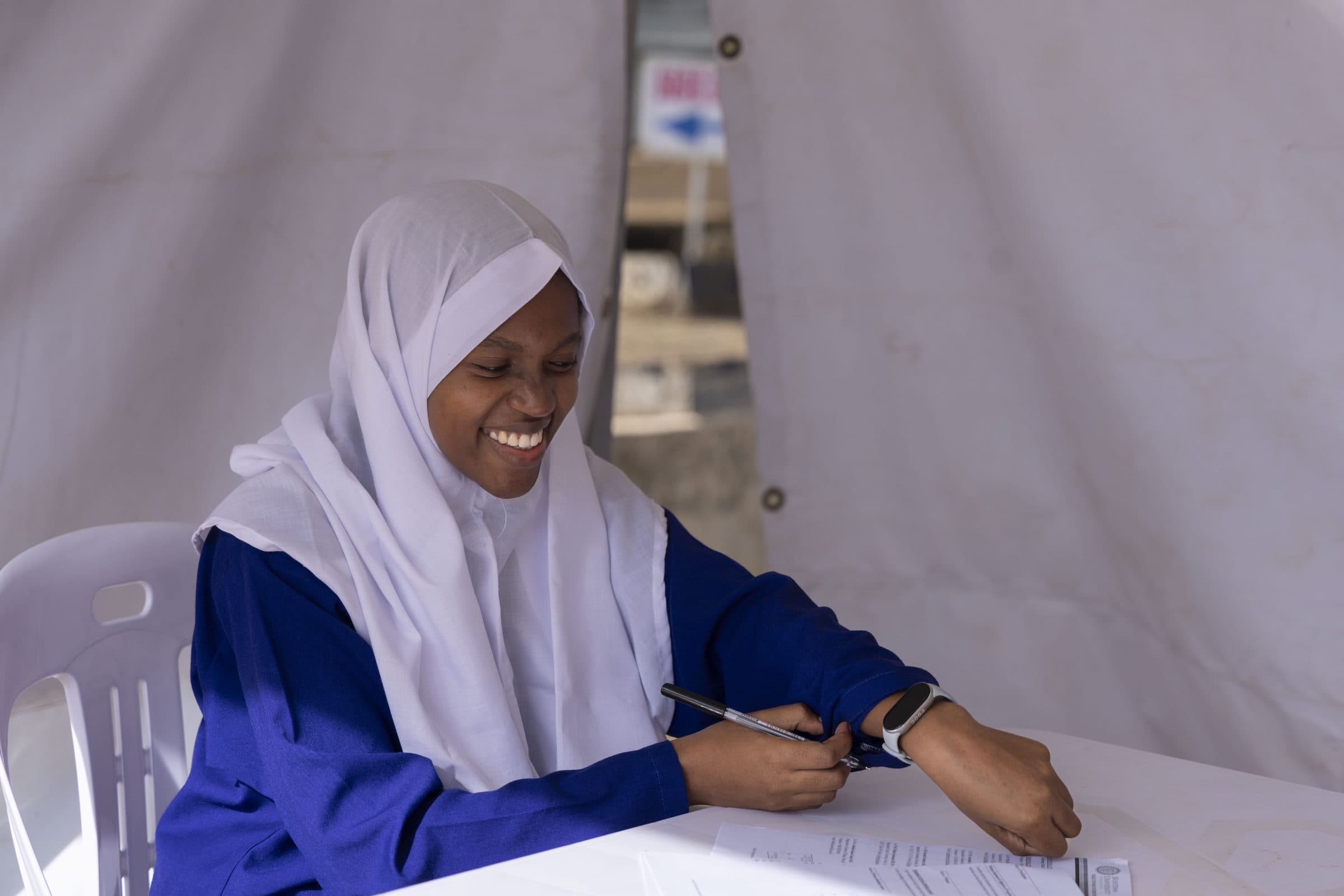 Enrolling a participant at the VITAL-HMB field tent